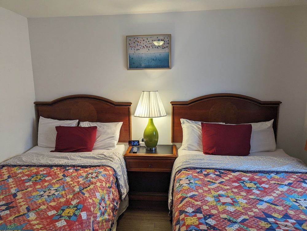 Apple Inn and Suites Cooperstown Area 3