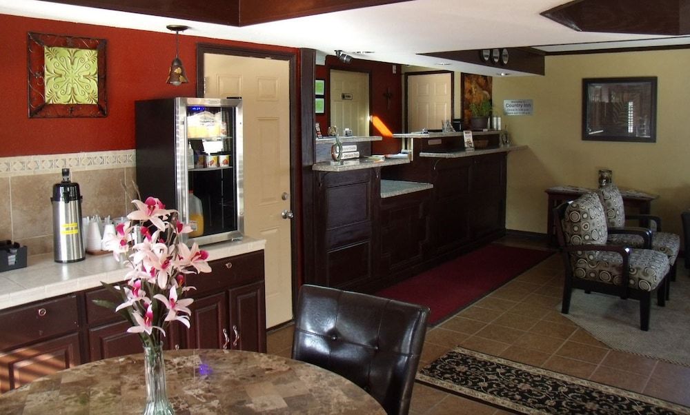 Country Inn Sterling 3