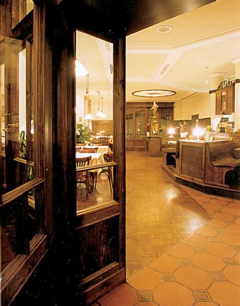 Hotel Bahnhof Bertsdorf -1 estrelas em Olbersdorf