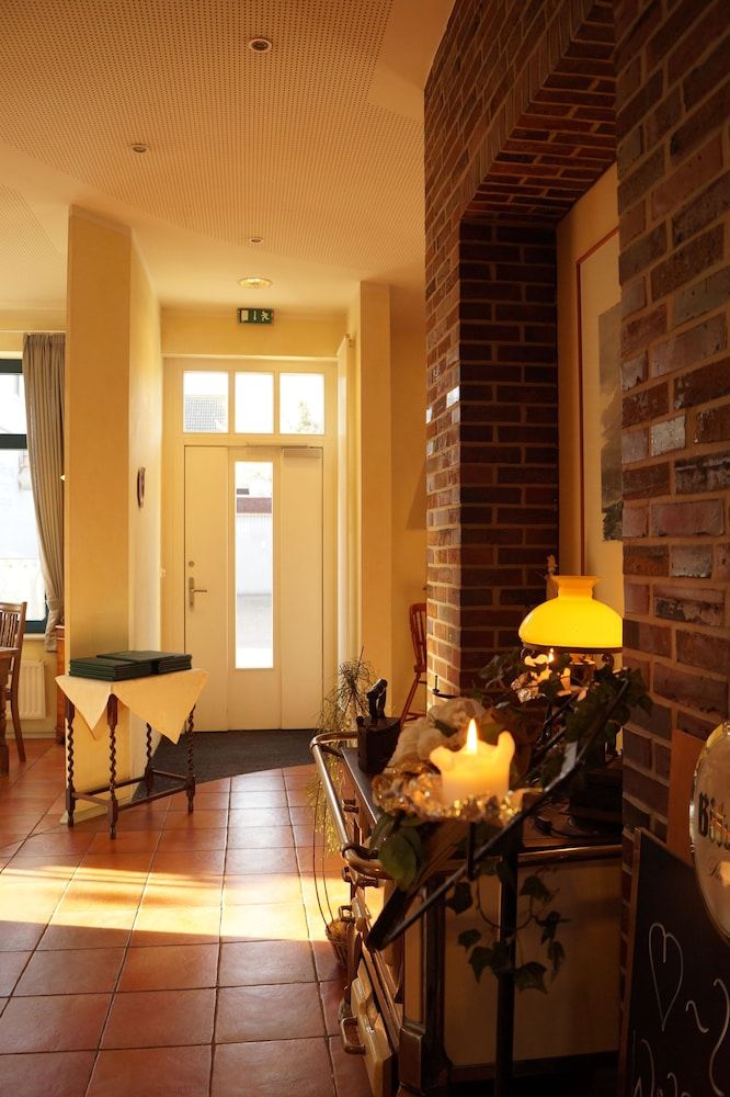 Hotel Butjadinger Hof 2