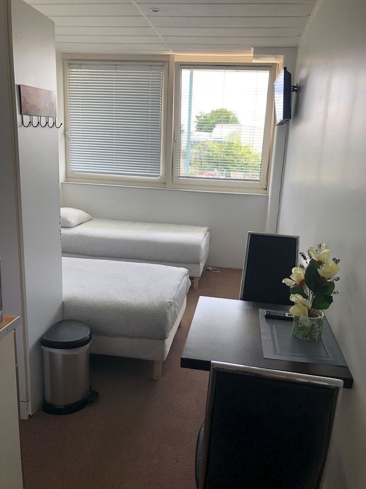 Apparthotel Area, Studios avec Salles de bains et kitchenettes privatives et Chambres avec cuisine et salle de bains communes 2