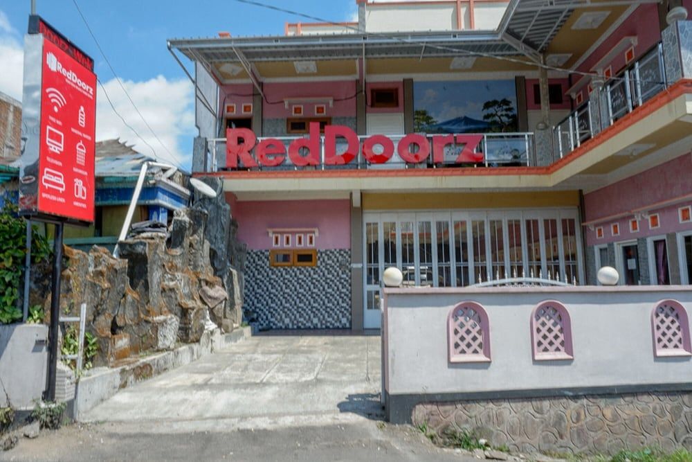 Formerly RedDoorz near Desa Wisata Tambi Dieng 2 estrelas em Wonosobo