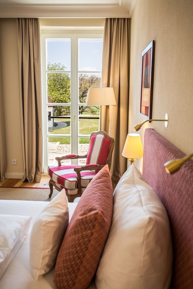 Hotel Schloss Leitheim 3