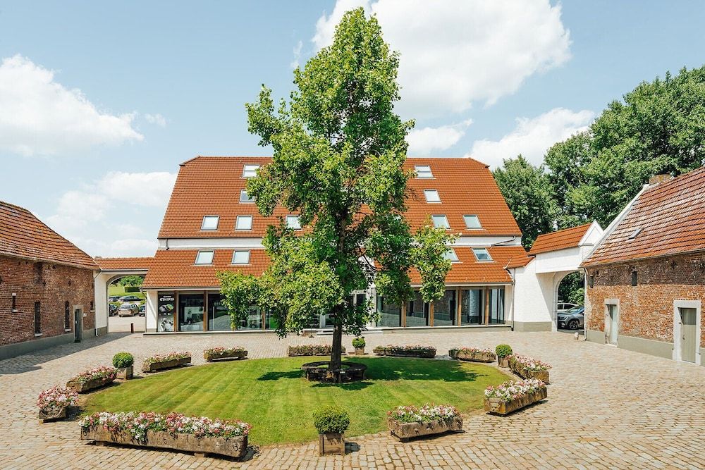 Hôtel Golf Relais de l'Empereur 3 estrelas em Genappe