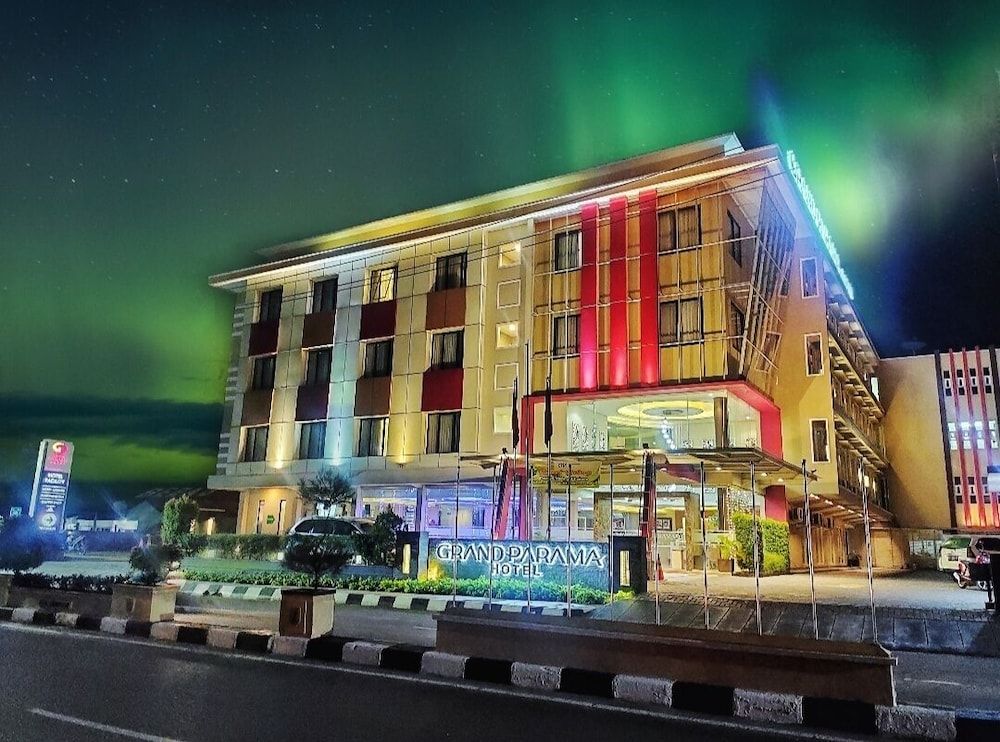 Grand Parama Hotel 3 estrelas em Tanjungredep