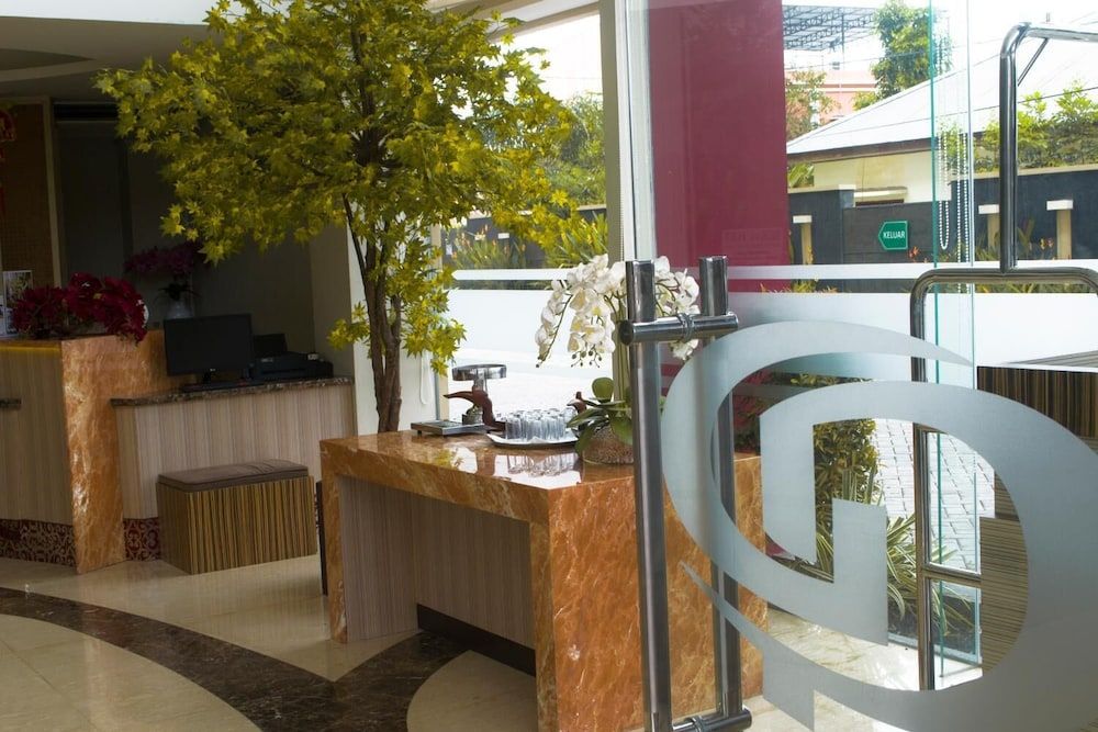 Grand Parama Hotel 2