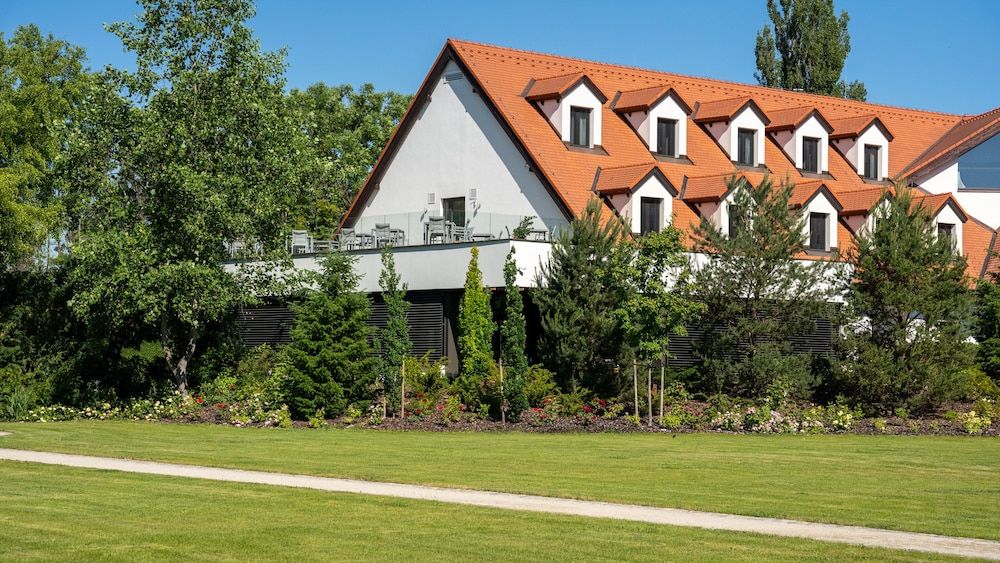 Hraniční zámeček 4 estrelas em Hlohovec