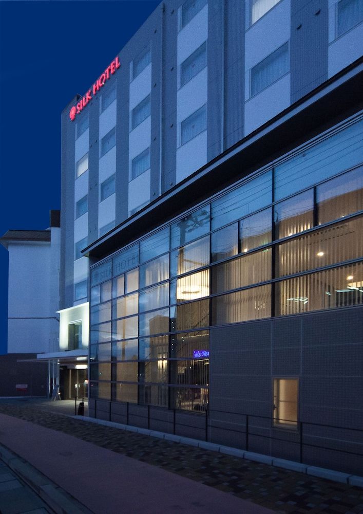 Silk Hotel -1 estrelas em Iida