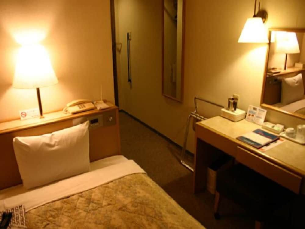 Central Hotel Toride 3