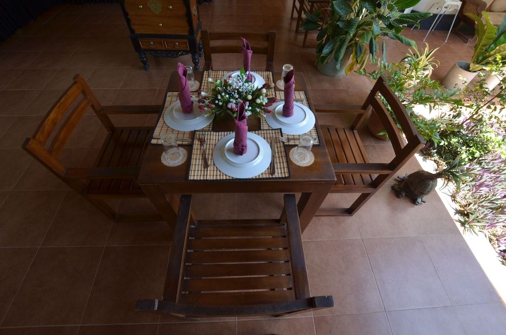 Sihilro Regency 1 estrellas en Udawalawe