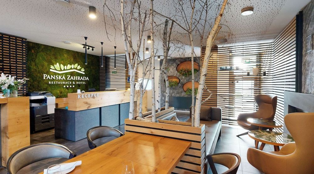 Hotel Panská Zahrada 4 stelle a Dobřichovice