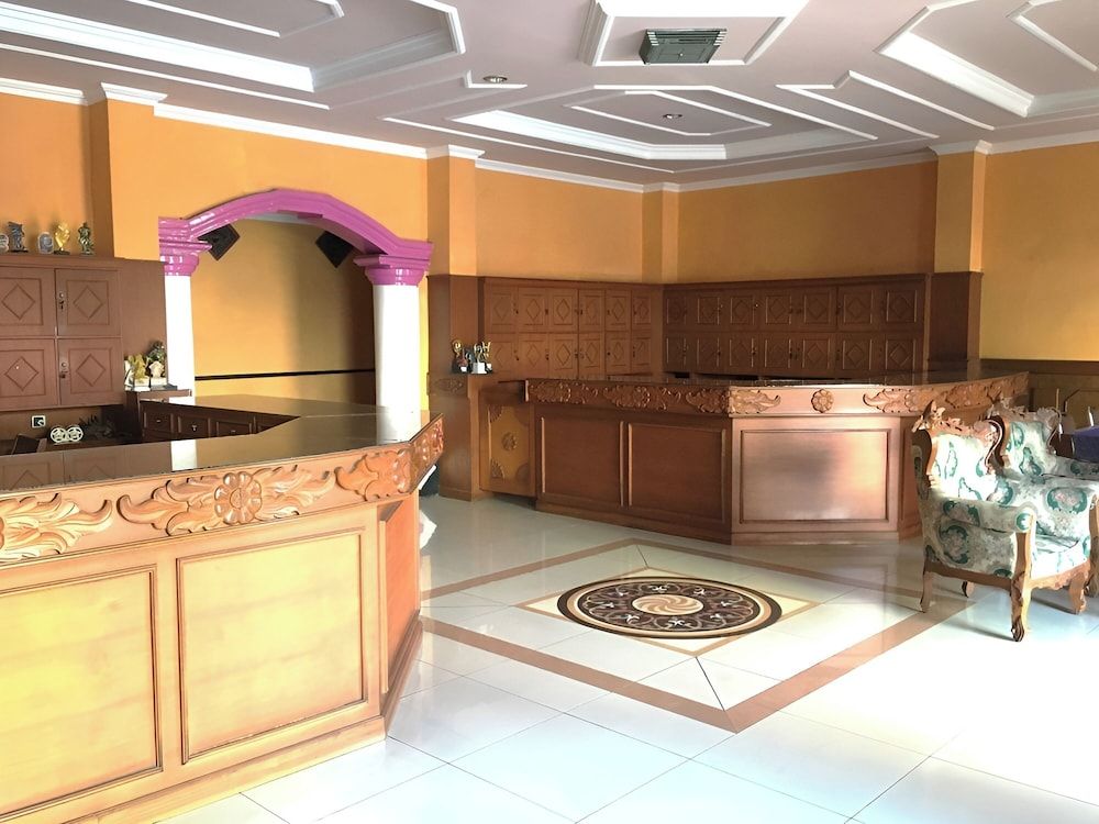 Hotel Alami near Alun-Alun Klaten by ZUZU 2