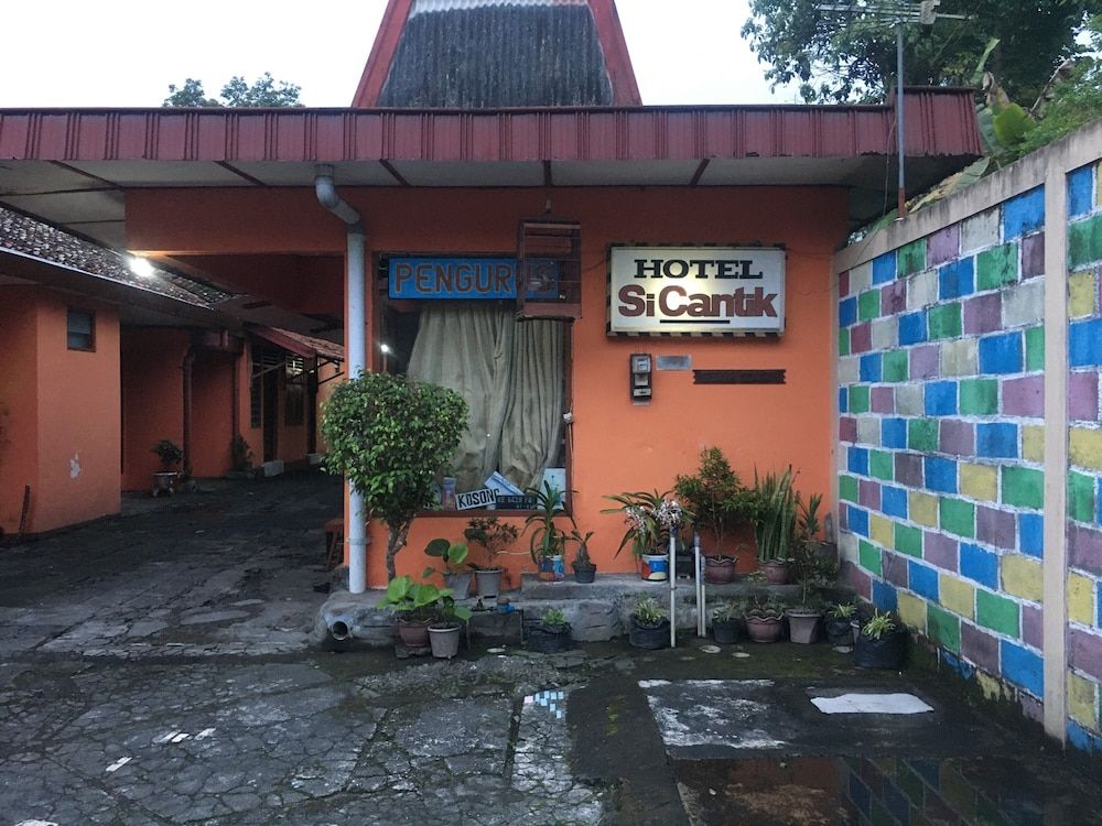 Hotel SiCantik by ZUZU -1 estrelas em Kaliurang