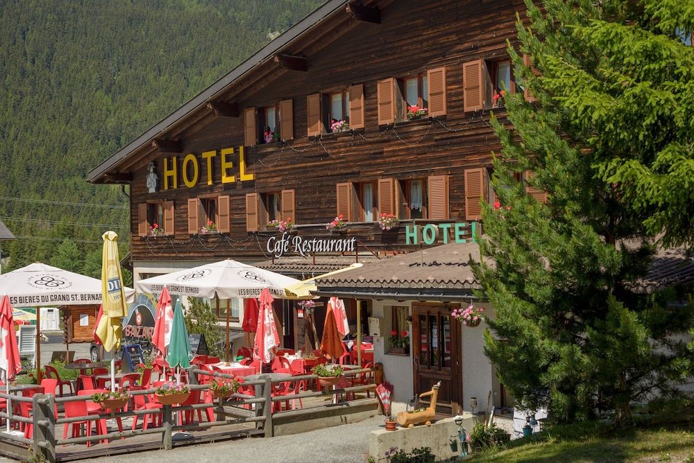 Chalet du Bivouac Napoléon 3 étoiles à Bourg-Saint-Pierre