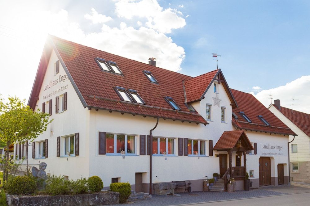 Landhaus Engel -1 estrelas em Erlaheim