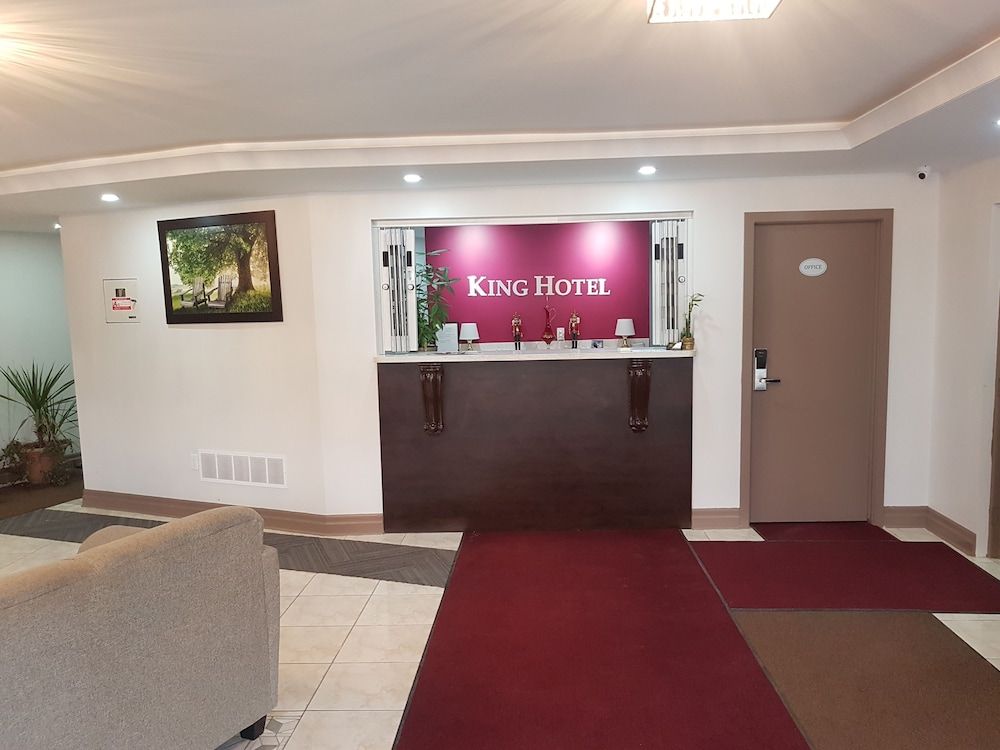 King Hotel 2
