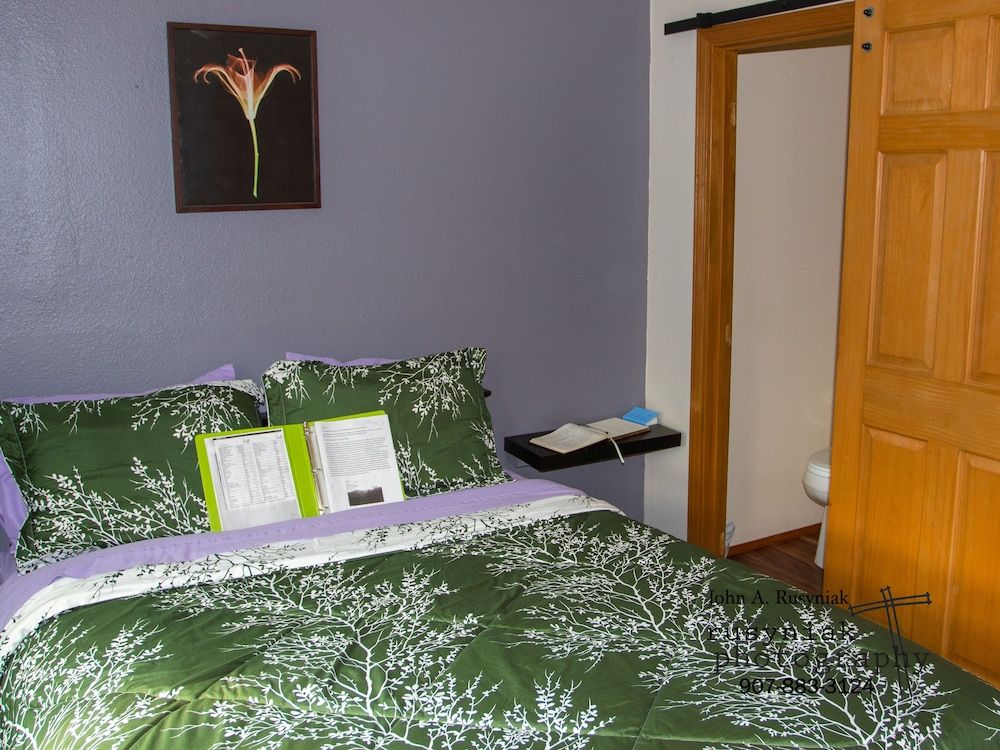 A Hyde Away Inn B&B 3