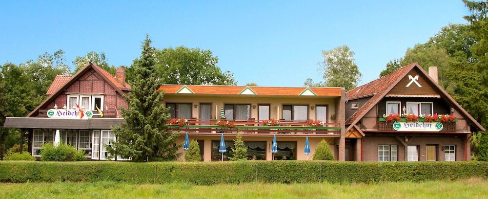 Land-gut-hotel Landhaus Heidehof -1 estrelas em Clenze