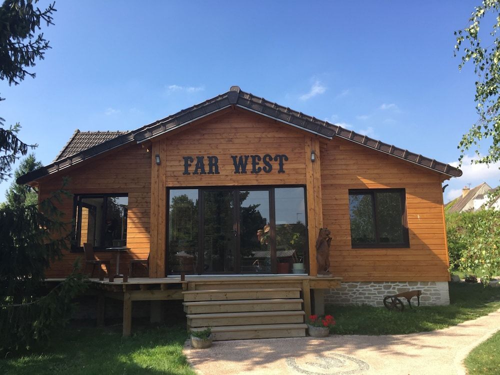 Les Crinieres en Brie -1 estrelas em Saint-Ouen-en-Brie