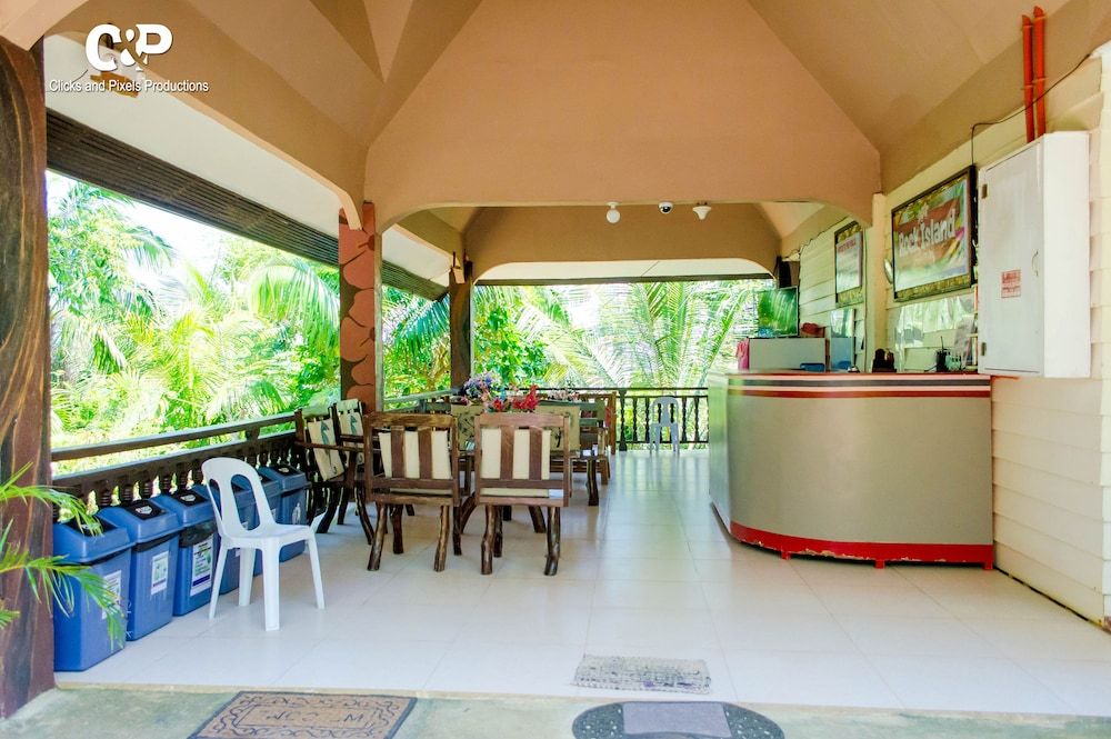 Rock Island Resort 2