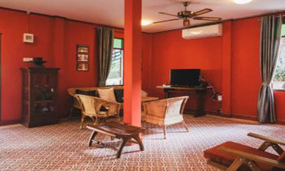 Le Jardin Hotel De Pakse 3