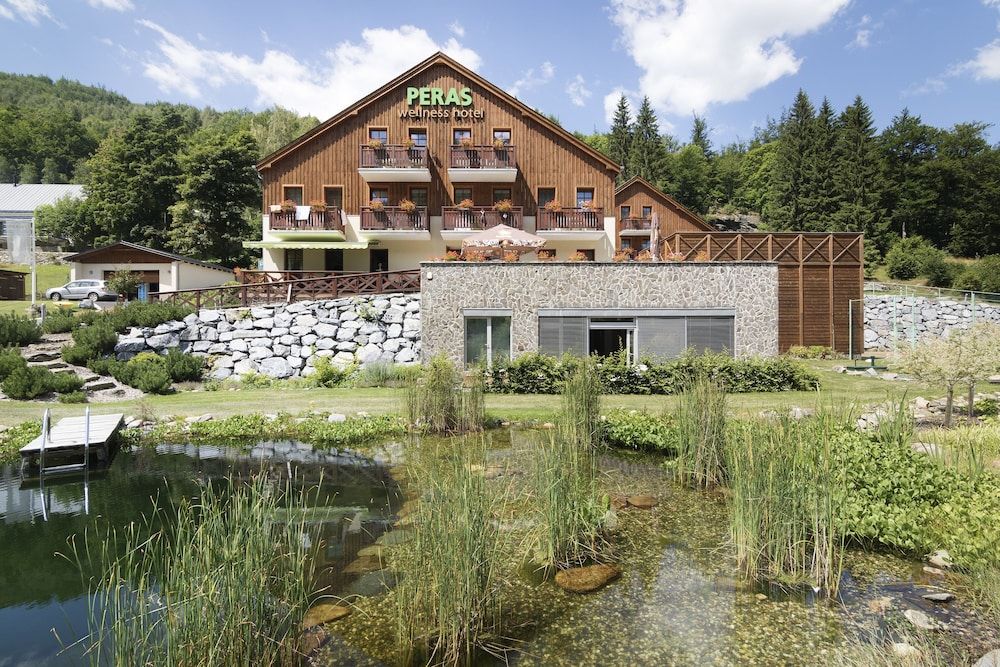 Wellness Hotel Peras 4 estrelas em Ludvíkov