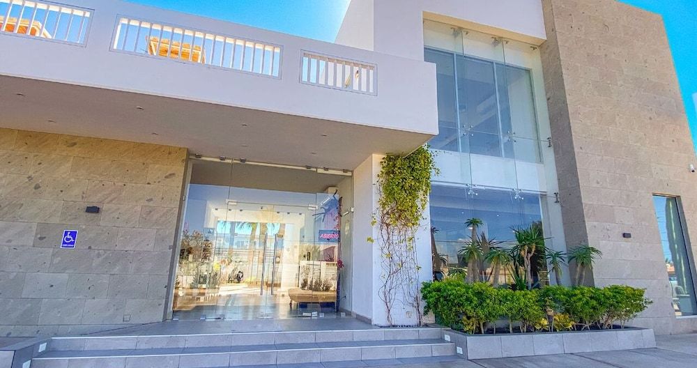 Eco Bay Hotel y Restaurant 2