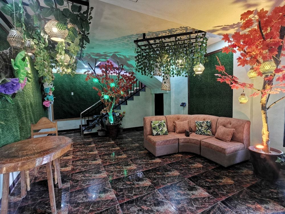 Sunrise Garden Lake Resort 3