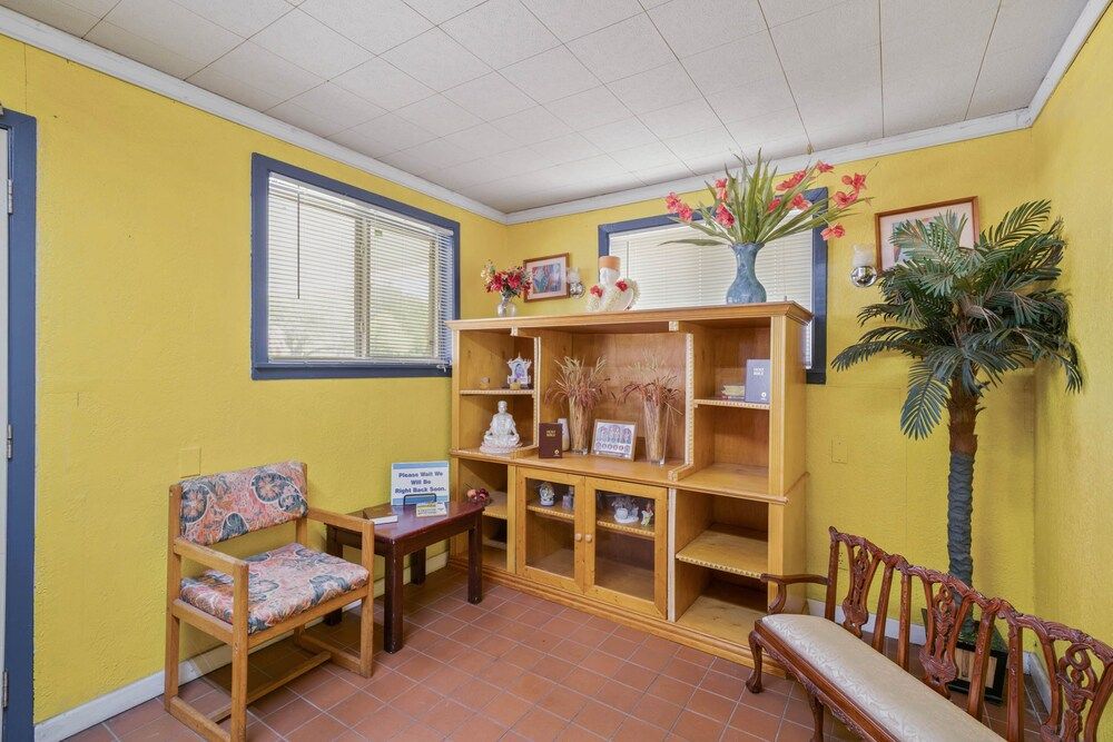 OYO Hotel Luling TX Downtown I-10/US-90 2