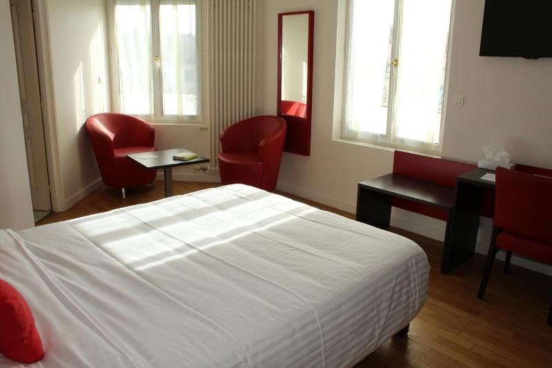 Logis Hôtel le Grand Hôtel 3