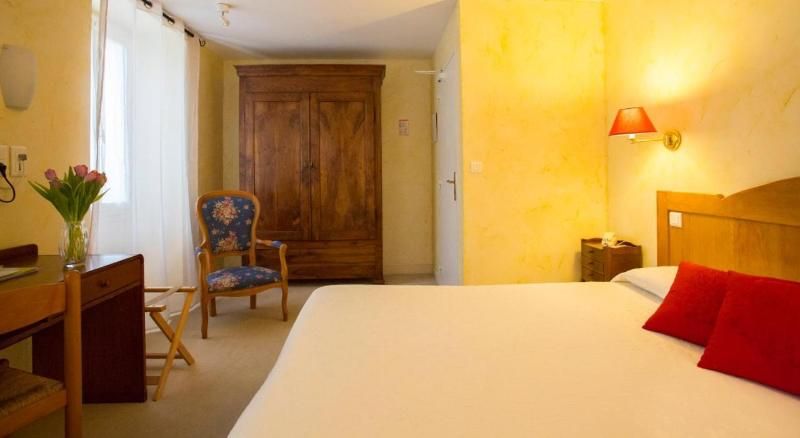 Logis Hôtel Etchemaïté 3