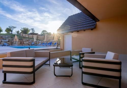 Logis Hotel Restaurant Keimberg 3 estrellas en Cleebourg