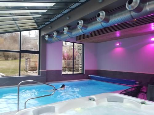 Logis SPA Hotel Restaurant De La Poste 3