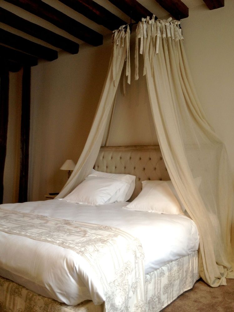 Logis Hôtel Restaurant Le Cheval Blanc 3