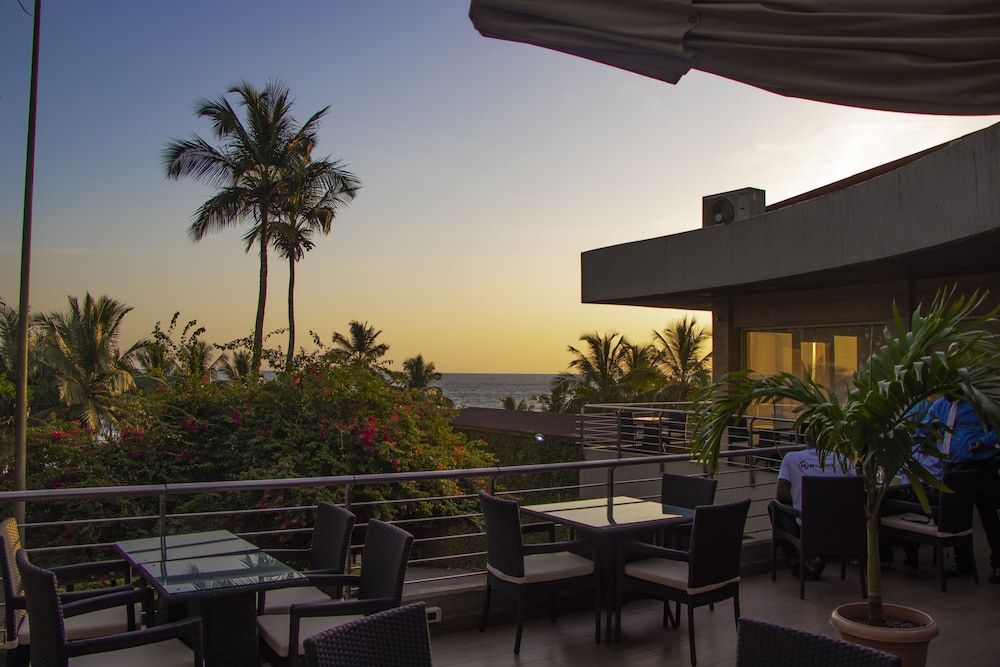 Mamba Point Hotel 4 étoiles à Monrovia