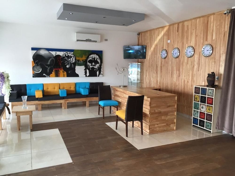 Murex Plaza Hotel & Suites 2