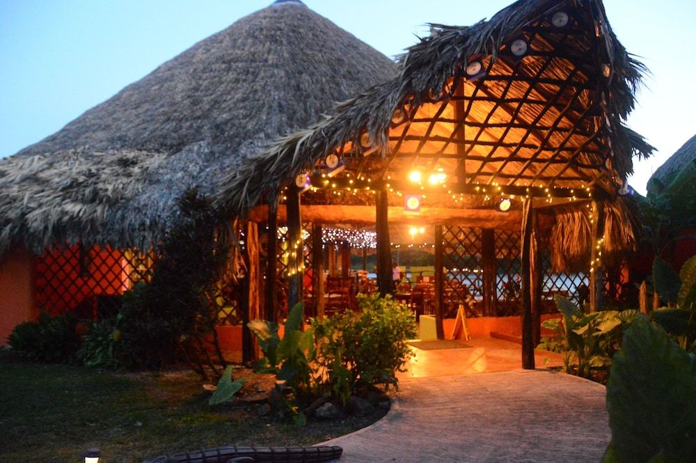 Lamanai Landings Hotel and Marina 3