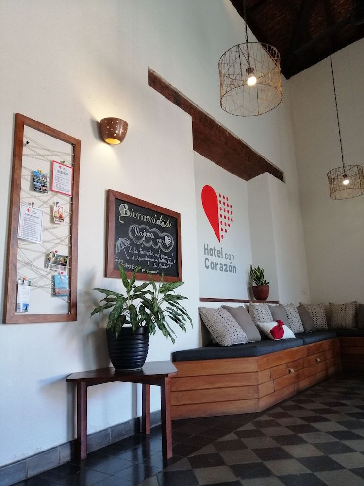 Hotel con Corazón 2