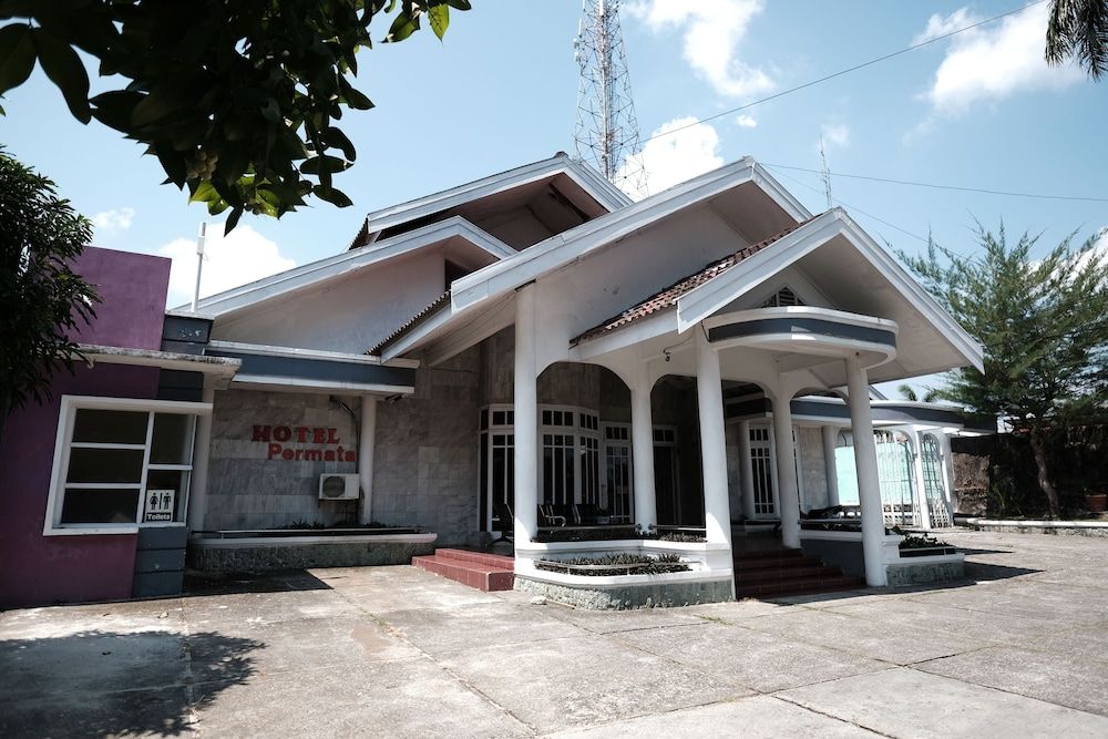 Formerly RedDoorz RSUD Kolonel Abundjani Bangko 2 estrelas em Bangko