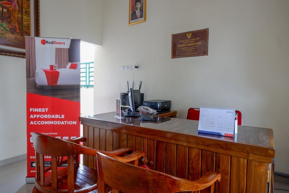 Formerly RedDoorz near Stadion 45 Karanganyar 2