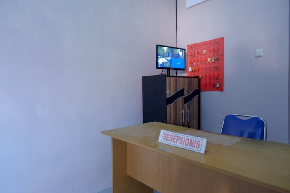 Formerly RedDoorz near Pasar Baru Mamuju 2