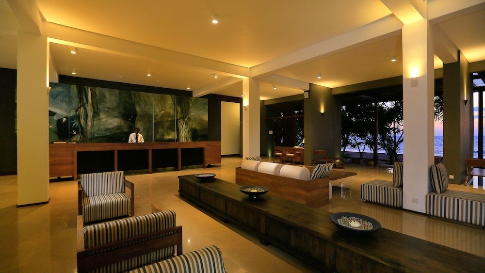 Pandanus Beach Resort & Spa 3