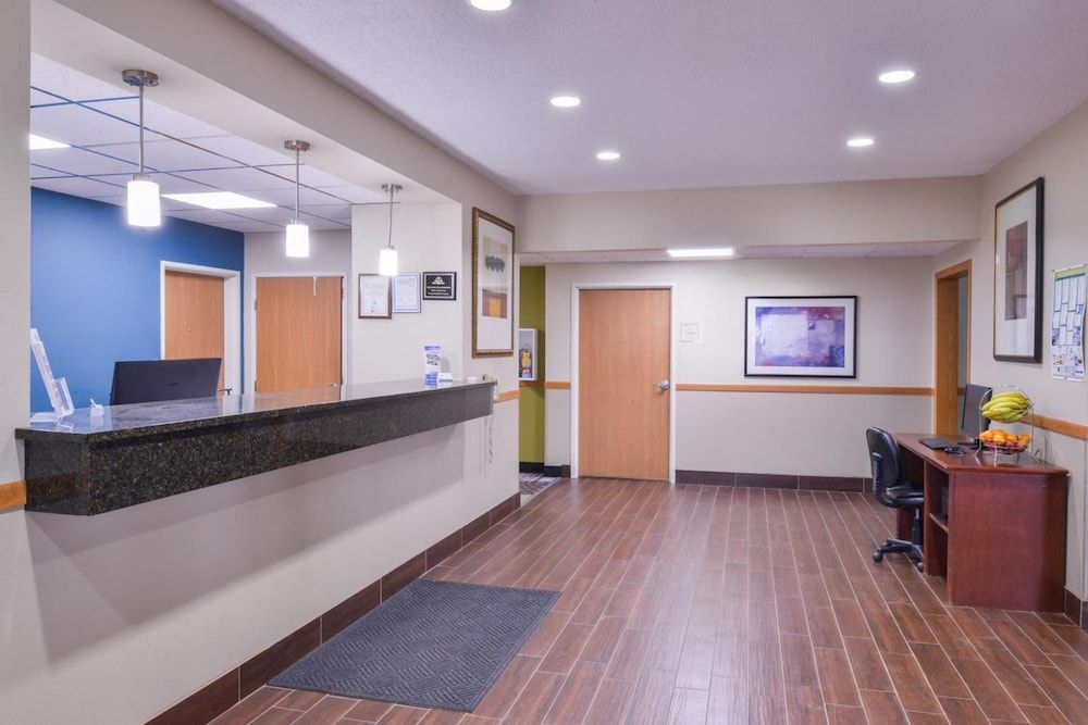 Regency Inn Geneseo IL I-80 2