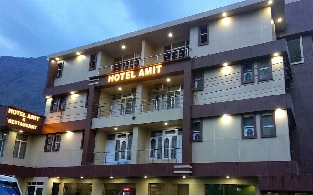 Hotel Amit -1 estrelas em Shamshi