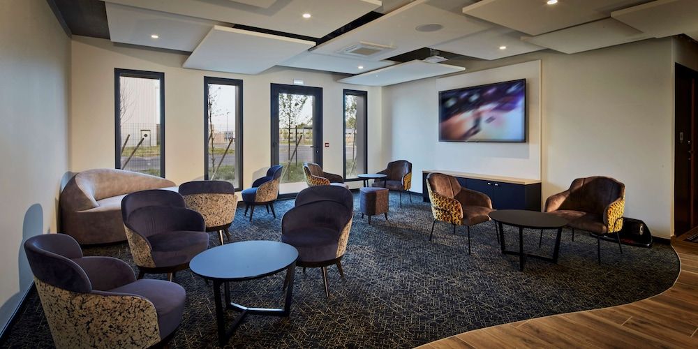 Kyriad Combs La Ville Senar 3