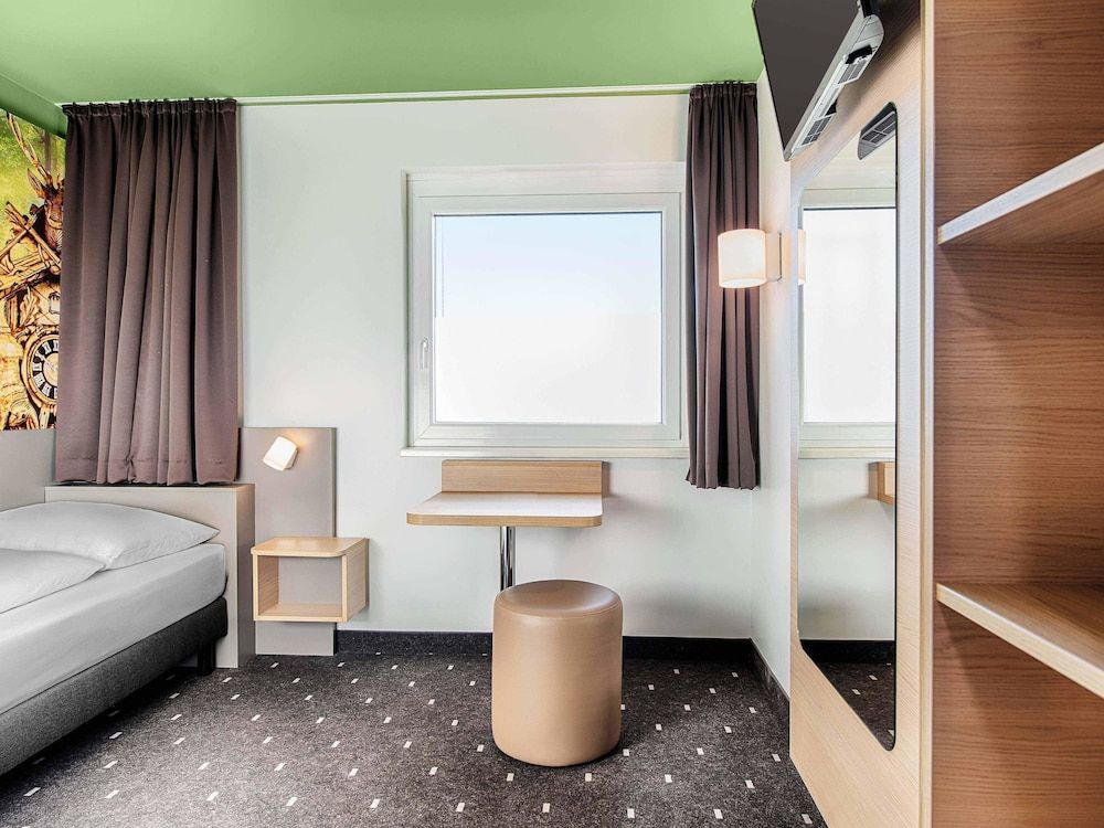 B&B Hotel Baden-Airpark 3