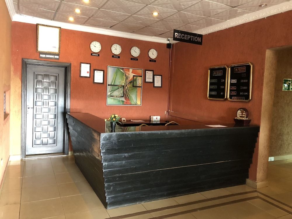 Bridgeview Hotel & Conference Centre 2