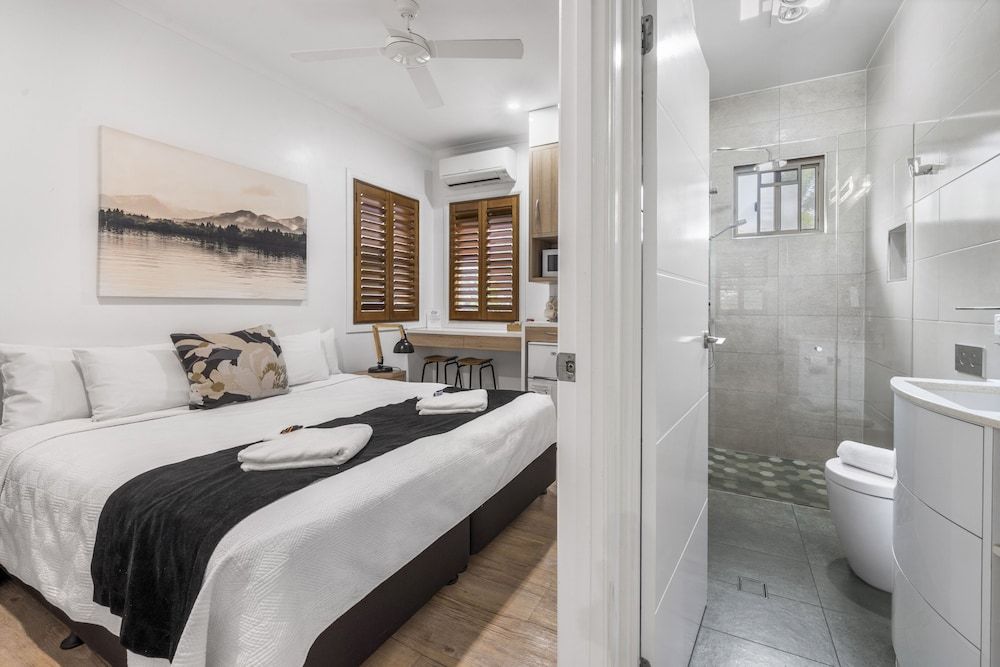 Blue Summit Hideaway 3