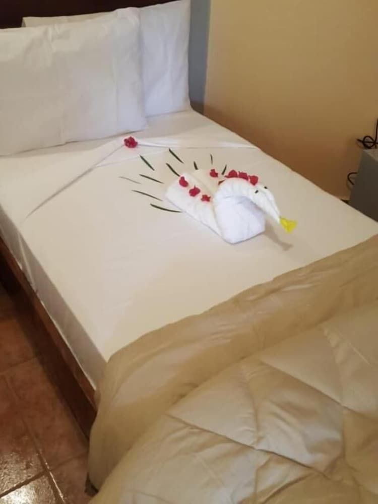 TROPIC GARDEN HOTEL 2