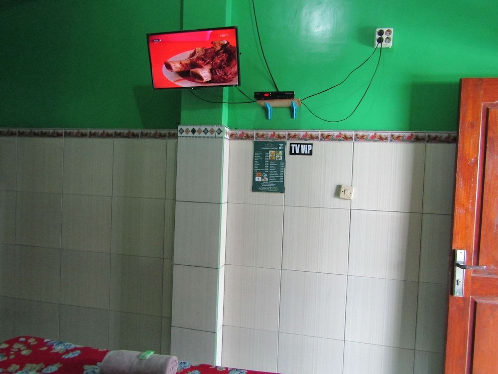 Losmen Kinasih Puncak & Gazebo Pandang by ZUZU 2